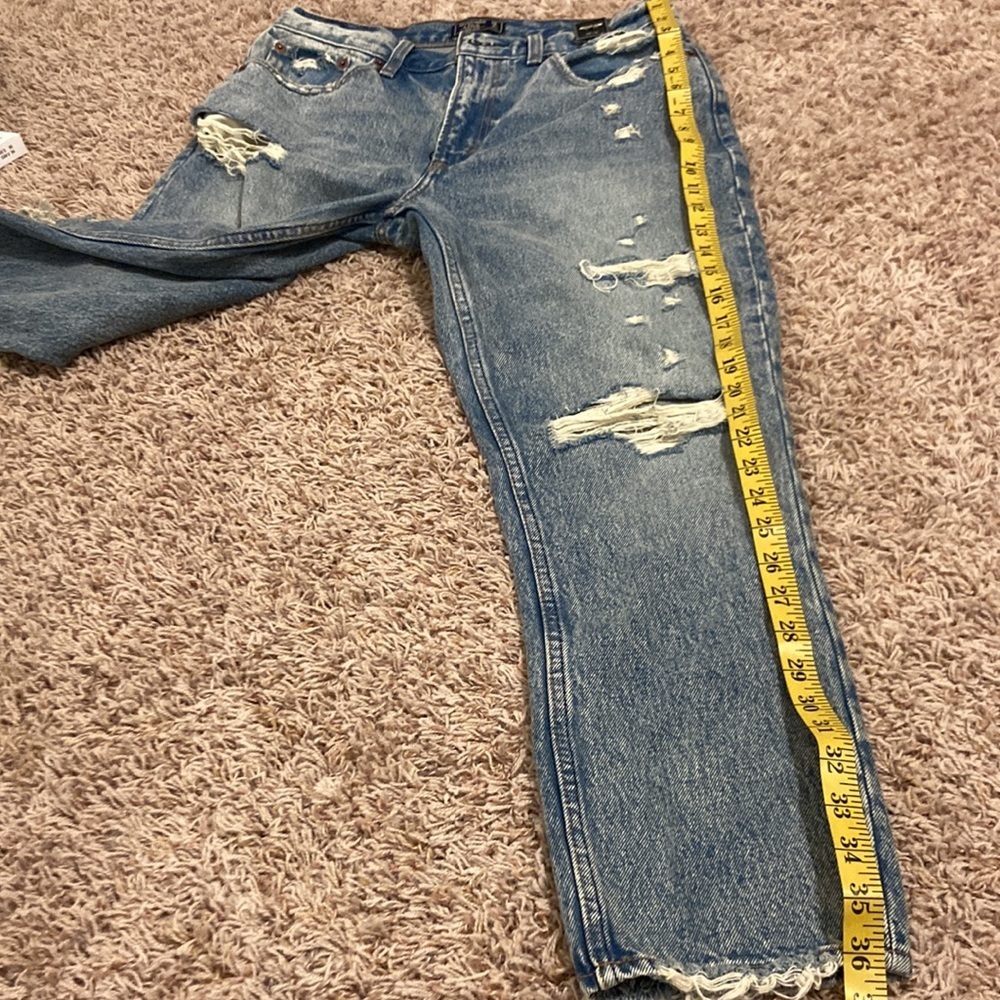 Abercrombie & Fitch High-Rise Distressed Blue Jeans - Picture 12 of 13